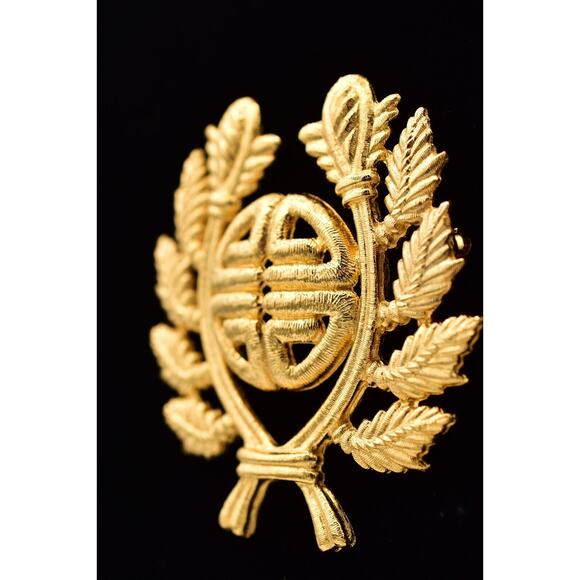 Givenchy Vintage Logo Pin Brooch Brushed Gold 4G Laurel Leaf Chunky Signed BinBA - Picture 4 of 12